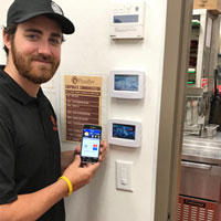 PizzaRev using Venstar wireless thermostats to save on energy costs